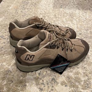 New Balance 966 Tan Low Top Hiking Sneakers NWT size 11 perfect for walking